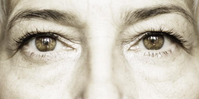 Neoretina Blog | Can Long-Term Use of Glasses Weaken Your Eyes? Myths vs Facts